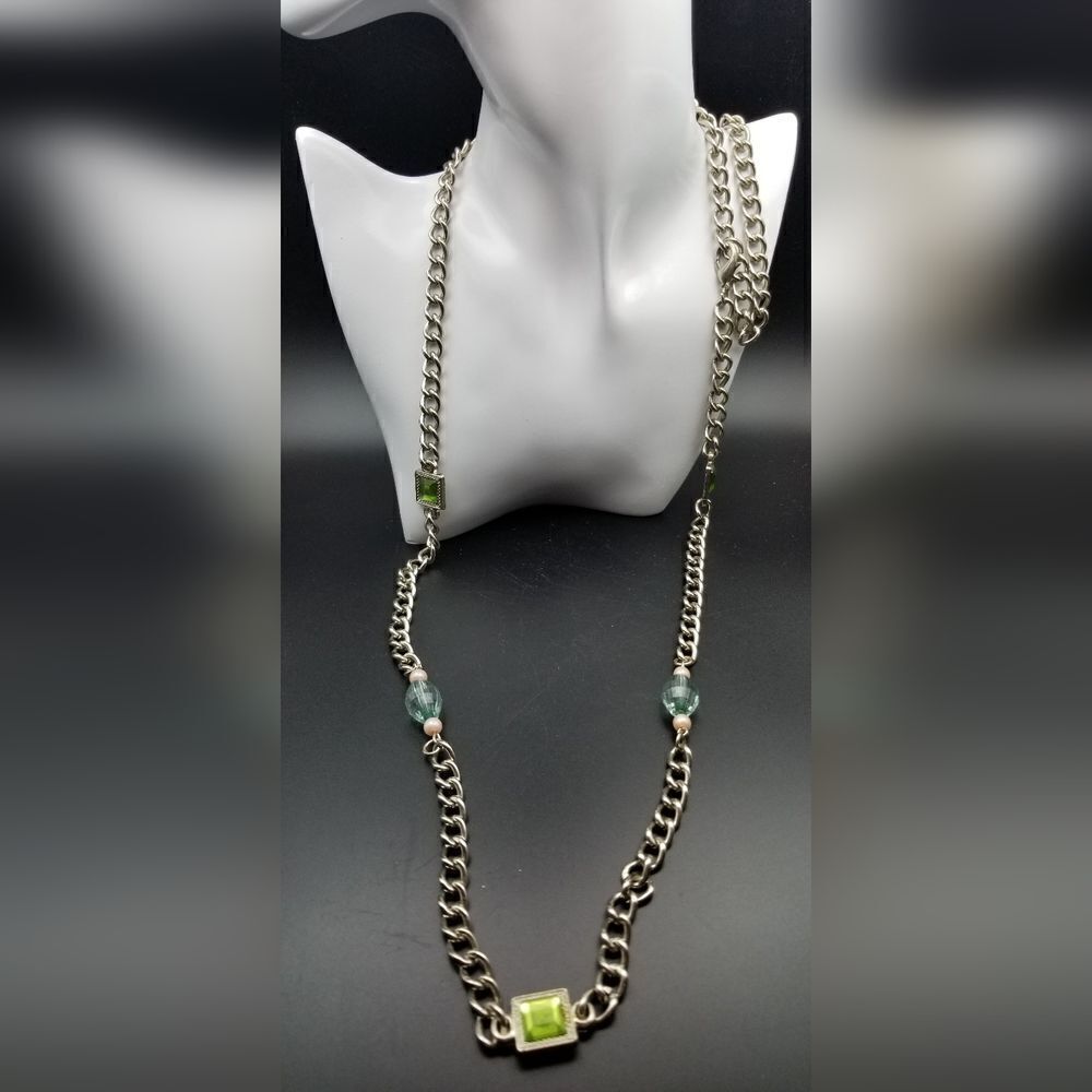 Emerald chainmail chain link long length necklace N105